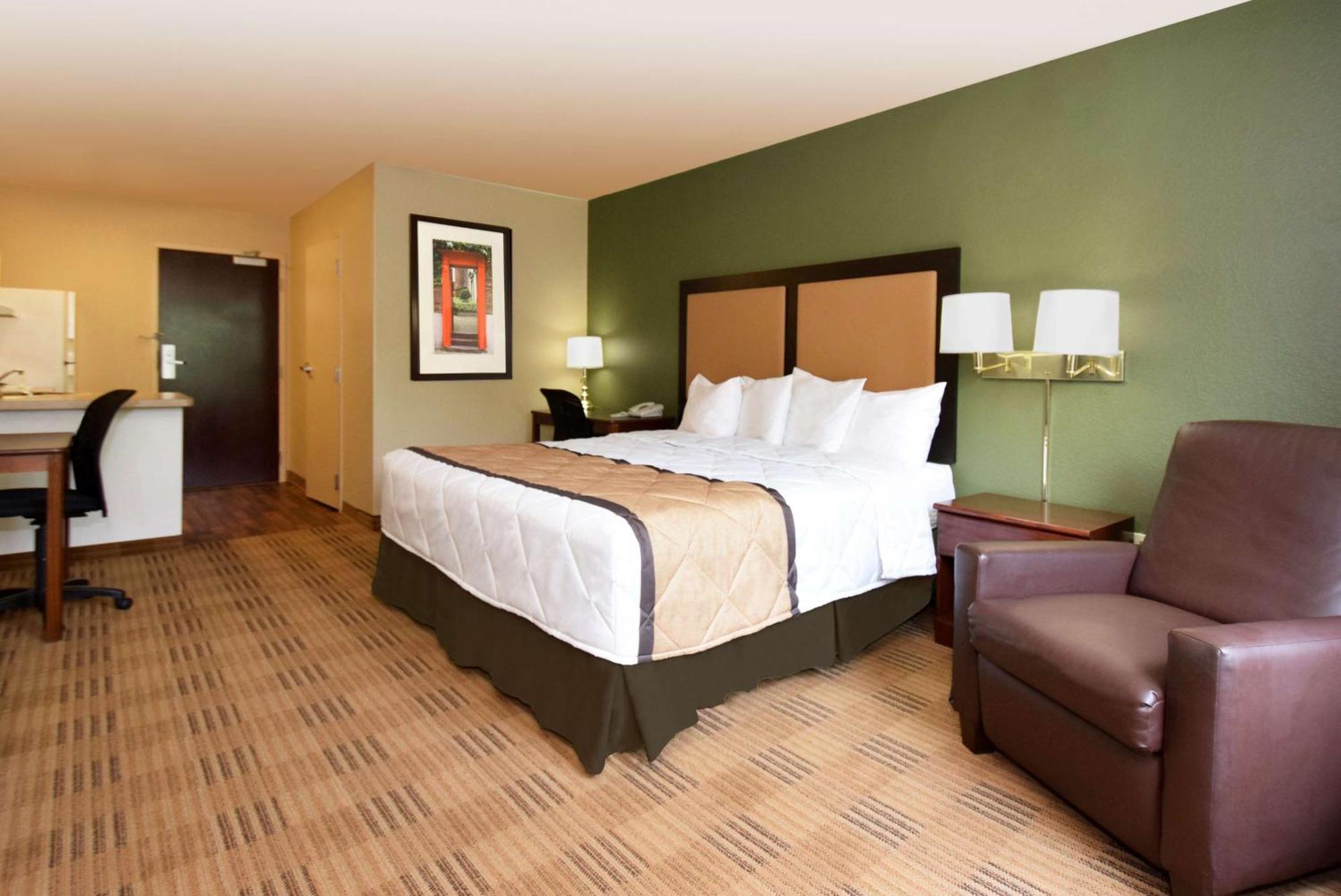 Extended America - - West Windsor Princeton