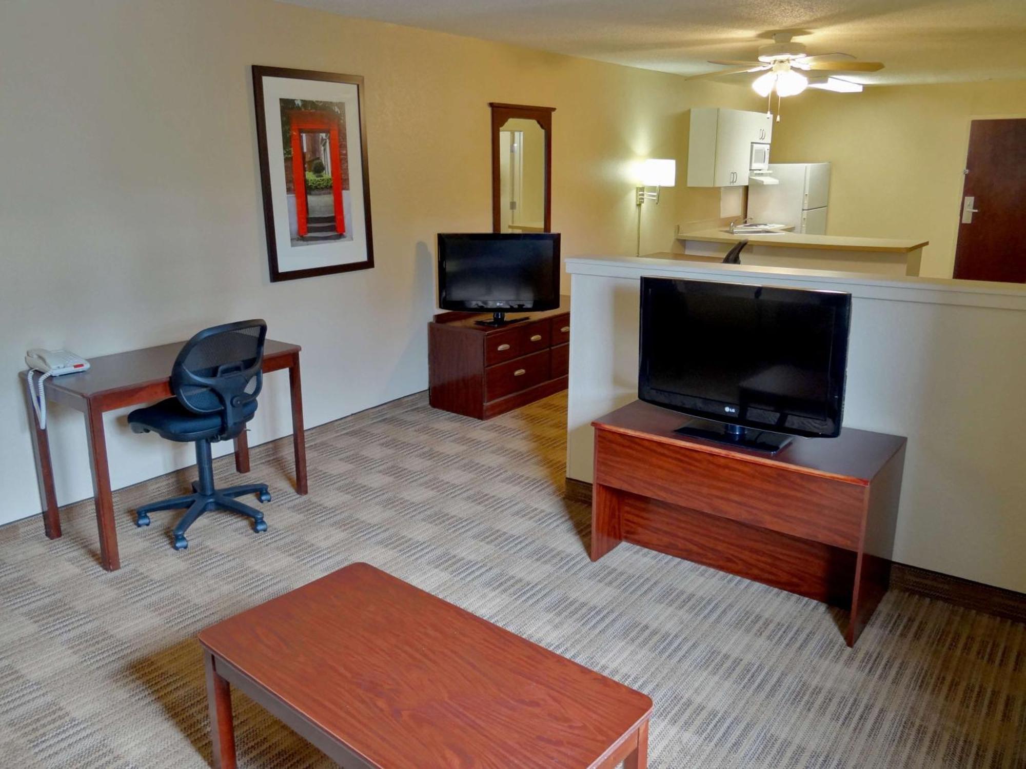 Extended America - - West Windsor Hotel Princeton