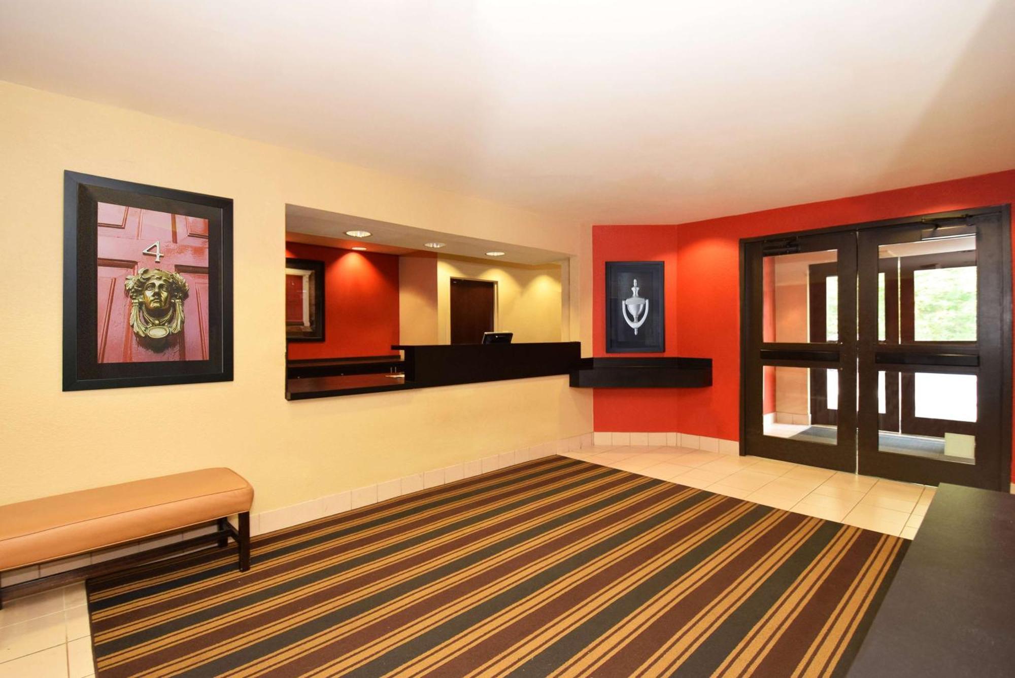 Extended America - - West Windsor Hotel 2*