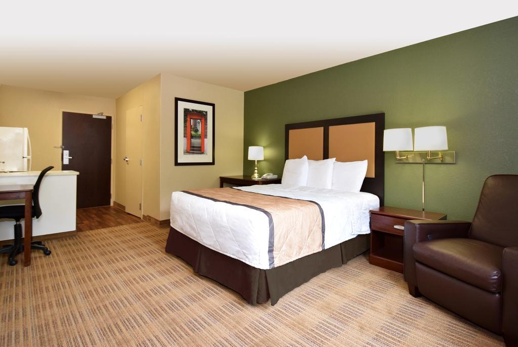 Extended America - - West Windsor Princeton