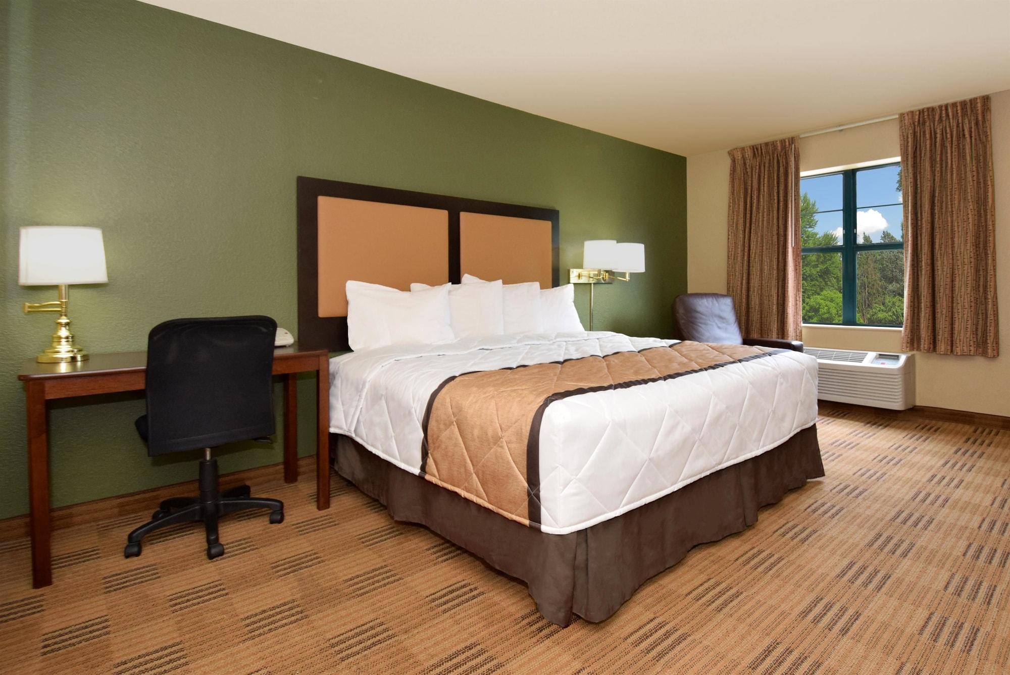 Hotel Extended America - - West Windsor