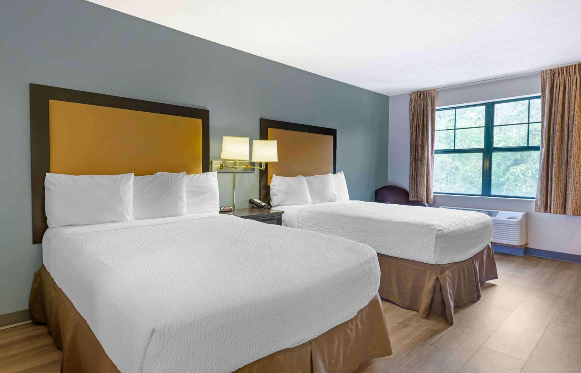 Hotel Extended America - - West Windsor