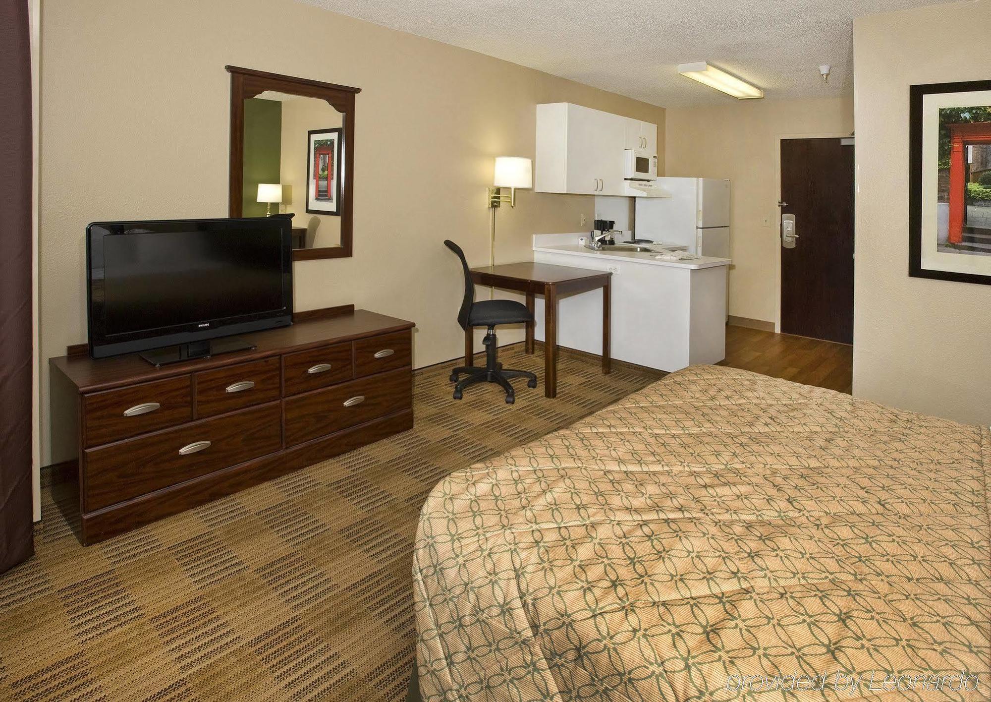 Extended America - - West Windsor Princeton
